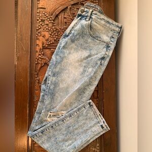 American Eagle Jeans - Size 34 - light blue distressed